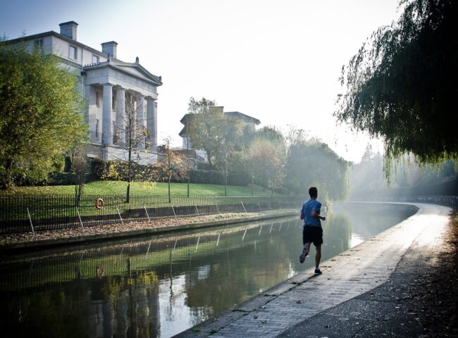 From First Steps to Marathon Triumphs: Essential Running Tips for Beginners and Enthusiasts